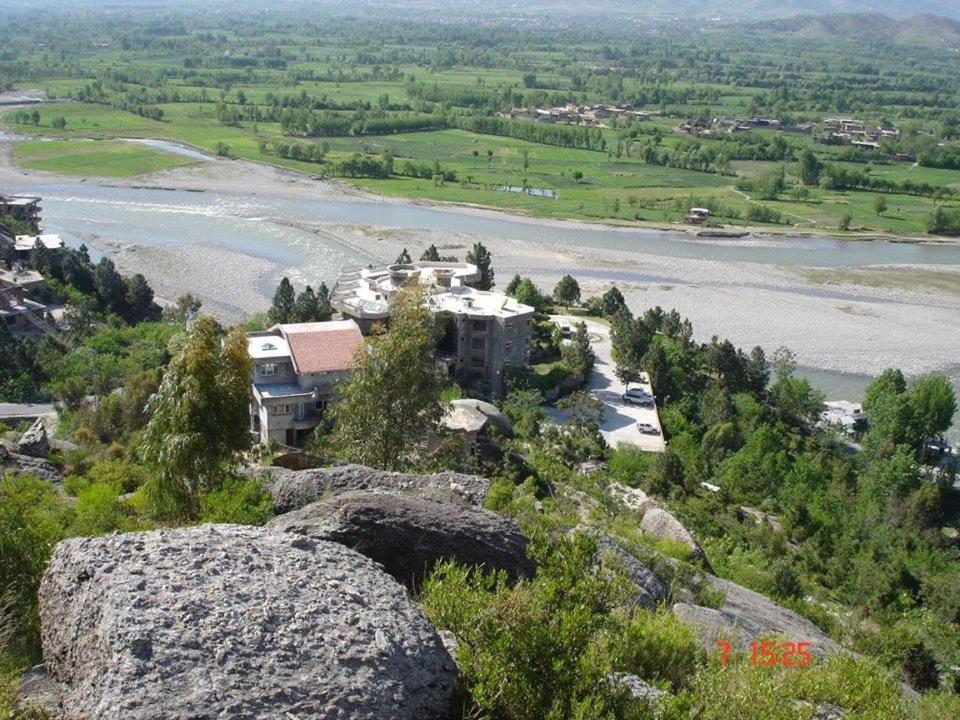 Rock City Resort Mingora Eksteriør bilde