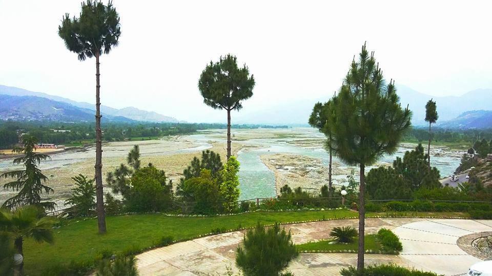 Rock City Resort Mingora Eksteriør bilde